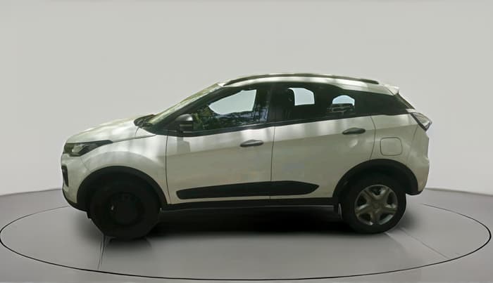 2022 Tata NEXON XM PETROL, Petrol, Manual, 38,759 km, exterior