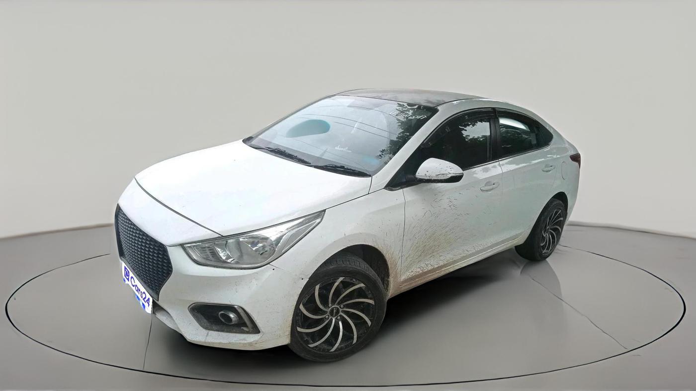 2018 Hyundai Verna 1.4 EX PETROL, Petrol, Manual, 53,850 km, exterior