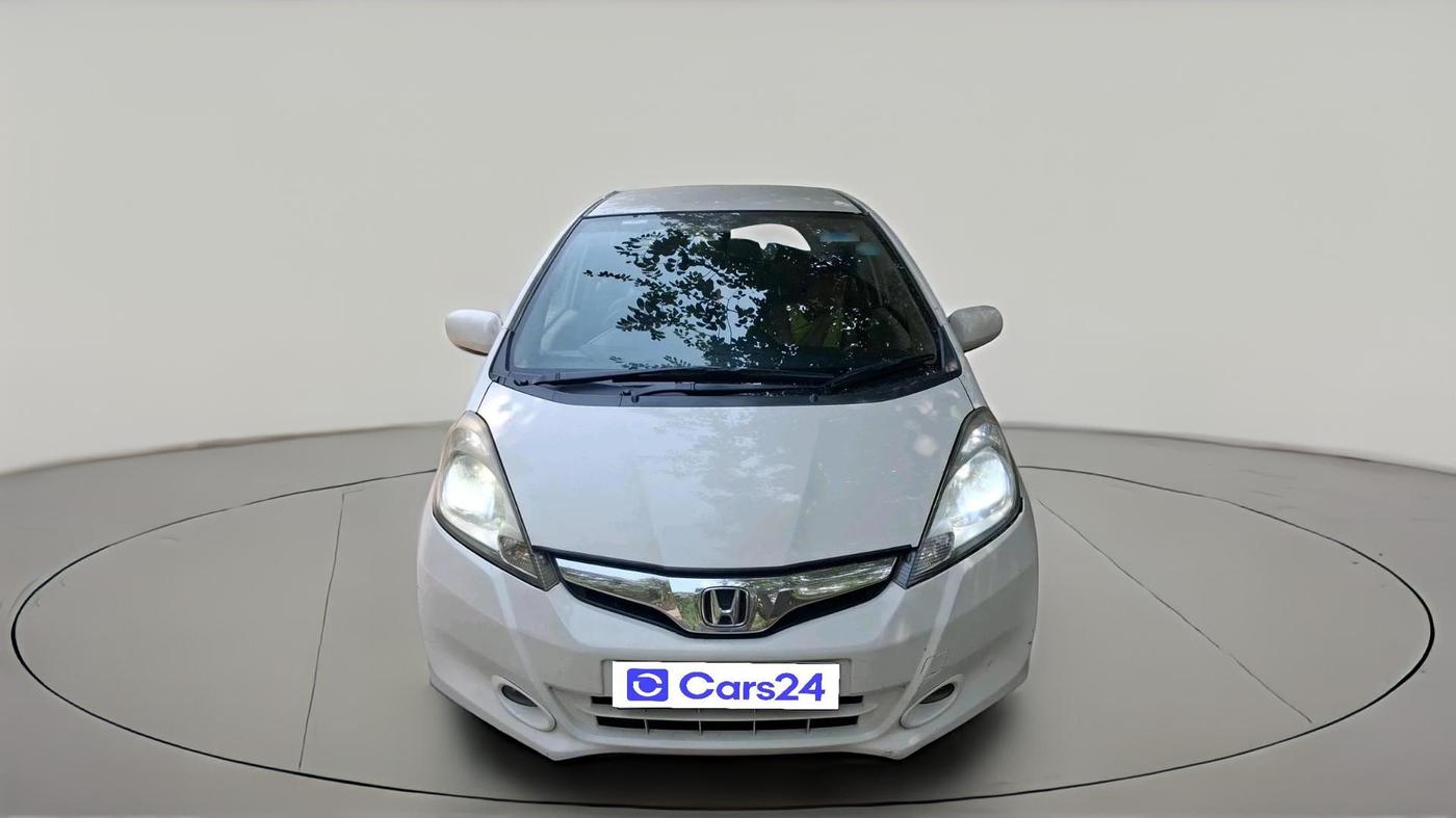 2011 Honda Jazz 1.2 L I-VTEC SELECT, Petrol, Manual, 1,55,710 km, exterior
