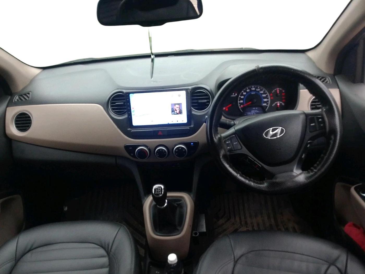 2016 Hyundai Grand i10 SPORTZ 1.2 KAPPA VTVT, Petrol, Manual, 1,09,287 km, interior