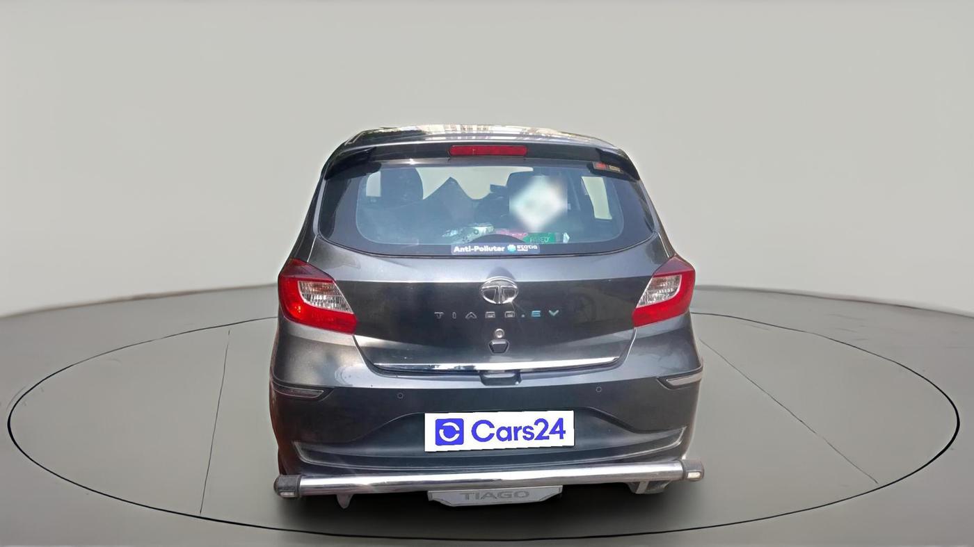 2023 Tata TIAGO EV XT LONG RANGE, Electric, Automatic, 31,393 km, exterior