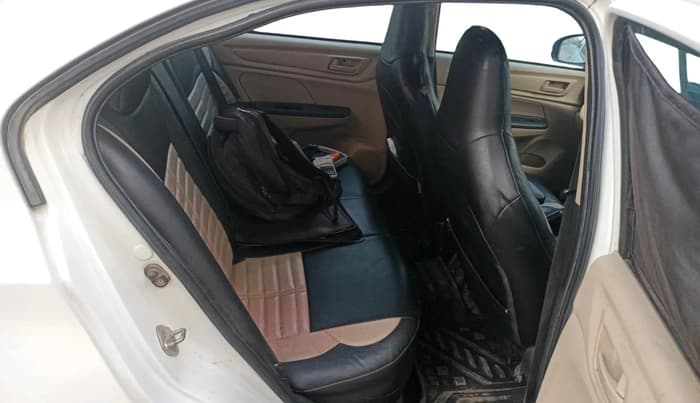 2019 Honda Amaze 1.2L I-VTEC E, CNG, Manual, 1,21,386 km, interior