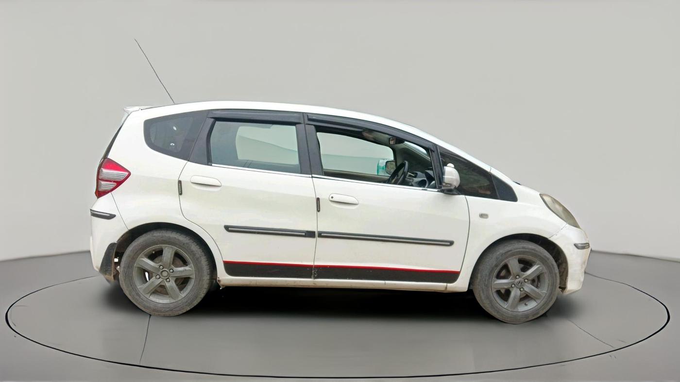 2012 Honda Jazz 1.2L I-VTEC X, CNG, Manual, 1,06,931 km, exterior