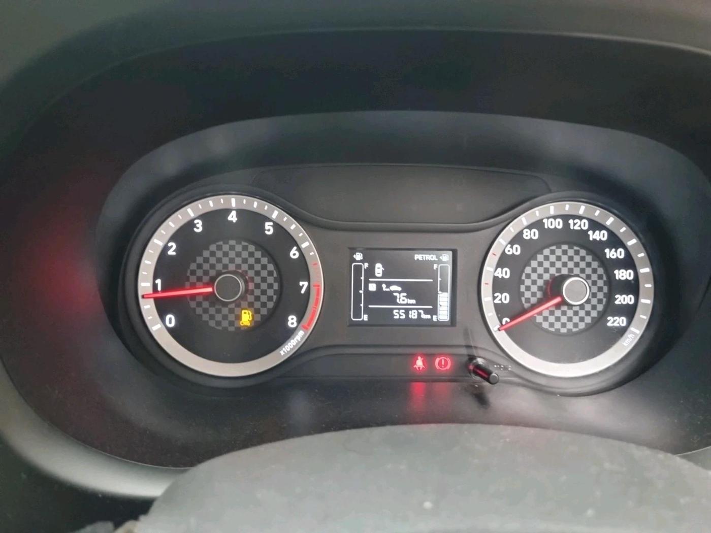 2022 Hyundai AURA S 1.2 CNG, CNG, Manual, 55,187 km, interior