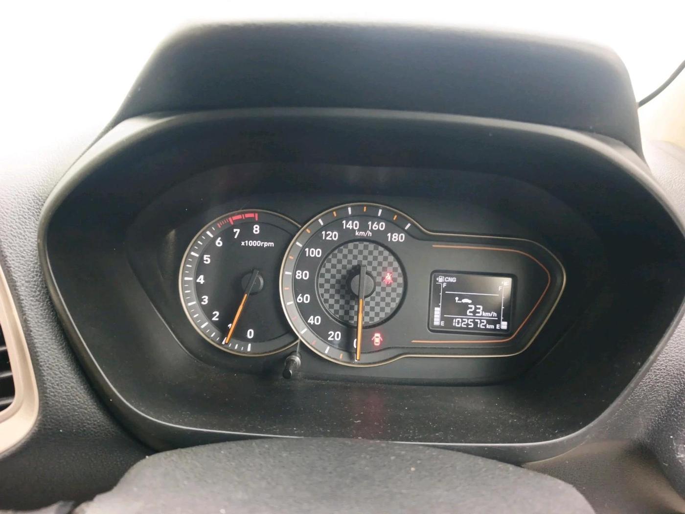 2022 Hyundai NEW SANTRO SPORTZ EXECUTIVE MT CNG, CNG, Manual, 1,02,572 km, interior