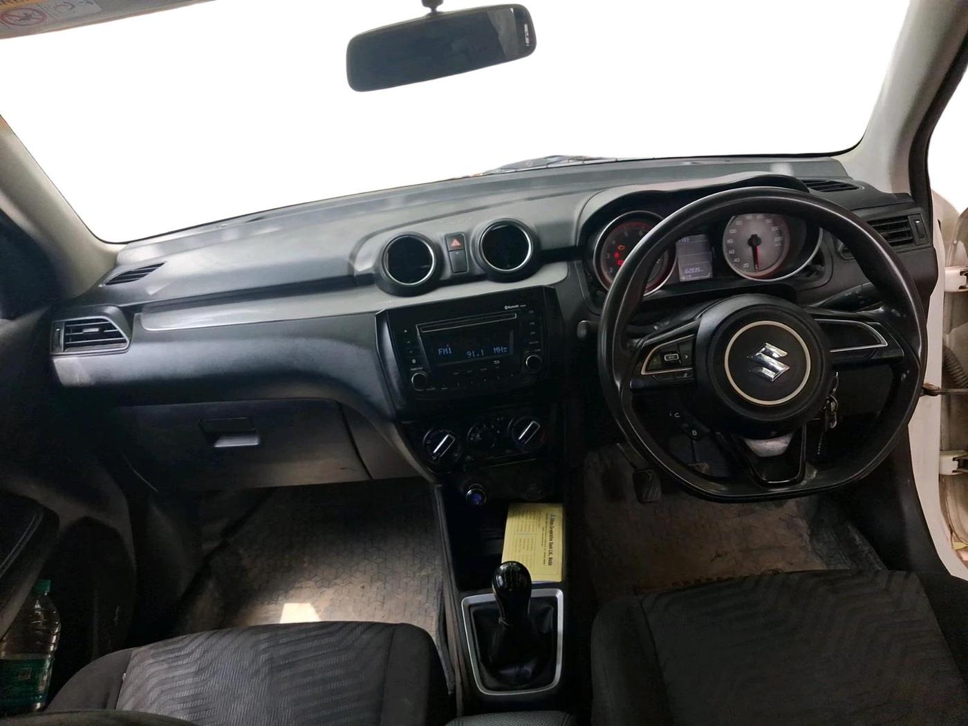 2020 Maruti Swift VXI, Petrol, Manual, 1,62,835 km, interior