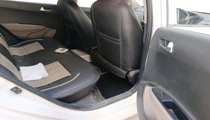 2015 Hyundai Grand i10 SPORTZ 1.2 KAPPA VTVT, Petrol, Manual, 1,41,264 km, interior