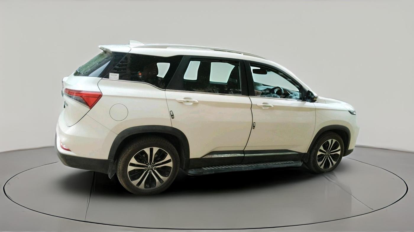 2022 MG HECTOR PLUS SHARP 1.5 PETROL TURBO HYBRID MT 6-STR, Petrol, Manual, 31,241 km, exterior