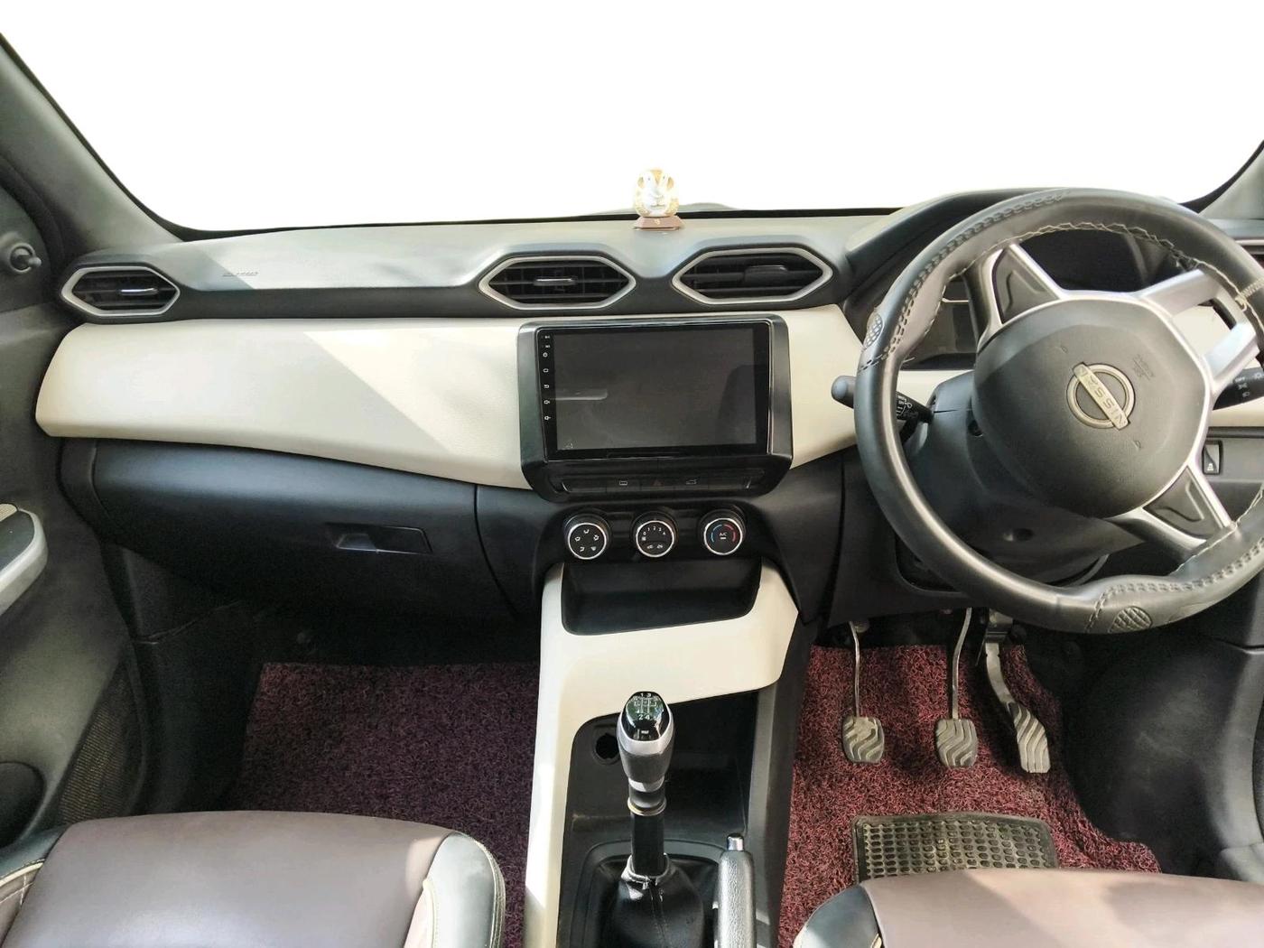 2023 Nissan MAGNITE XE, Petrol, Manual, 82,200 km, interior