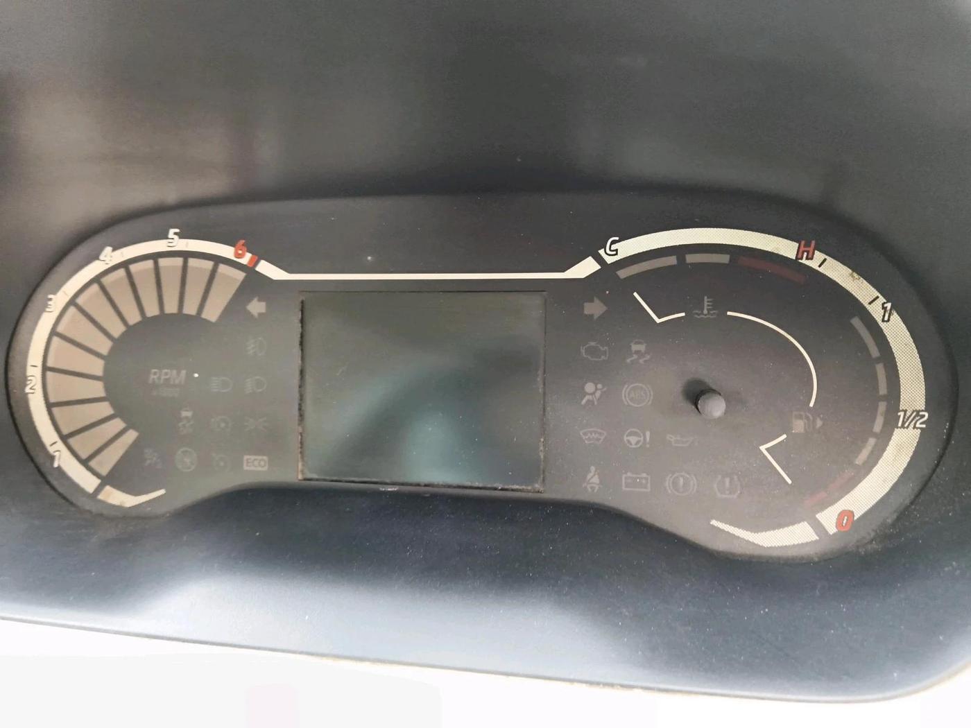 2023 Nissan MAGNITE XE, Petrol, Manual, 82,200 km, interior