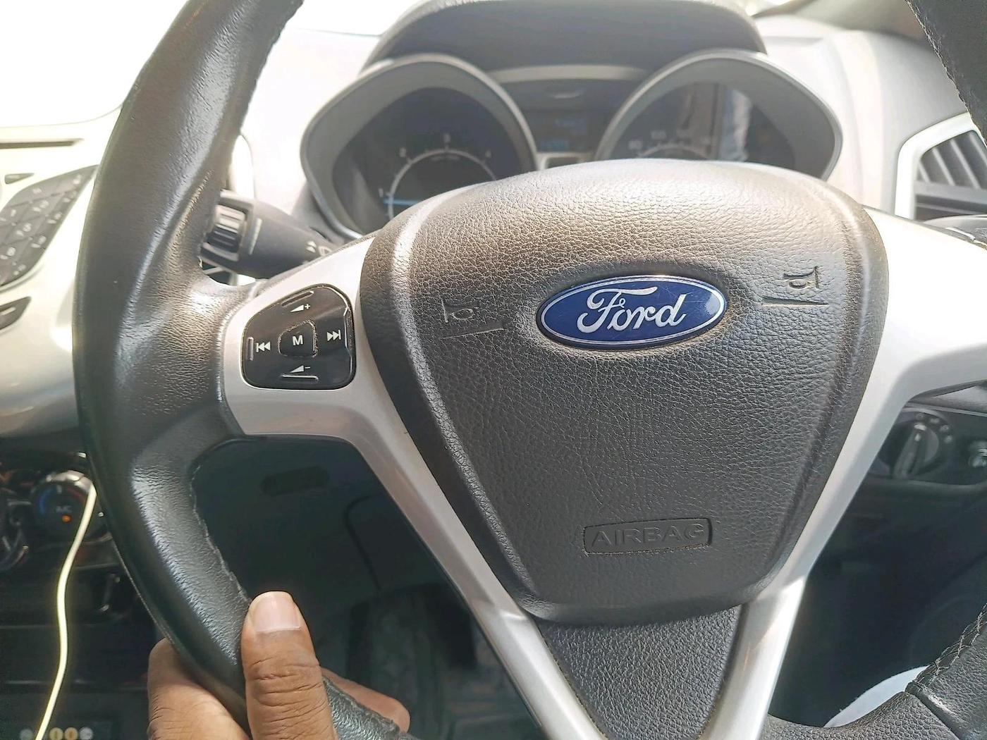 2017 Ford Ecosport TITANIUM+ 1.5L DIESEL, Diesel, Manual, 1,34,289 km, interior