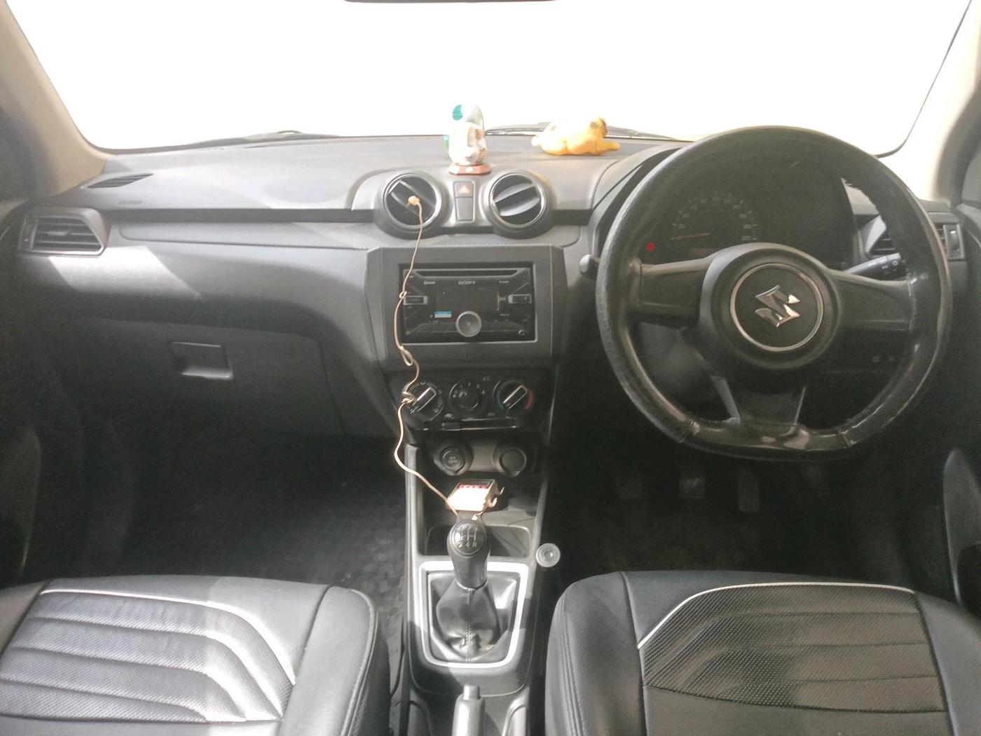 2020 Maruti Swift LXI, Petrol, Manual, 90,619 km, interior
