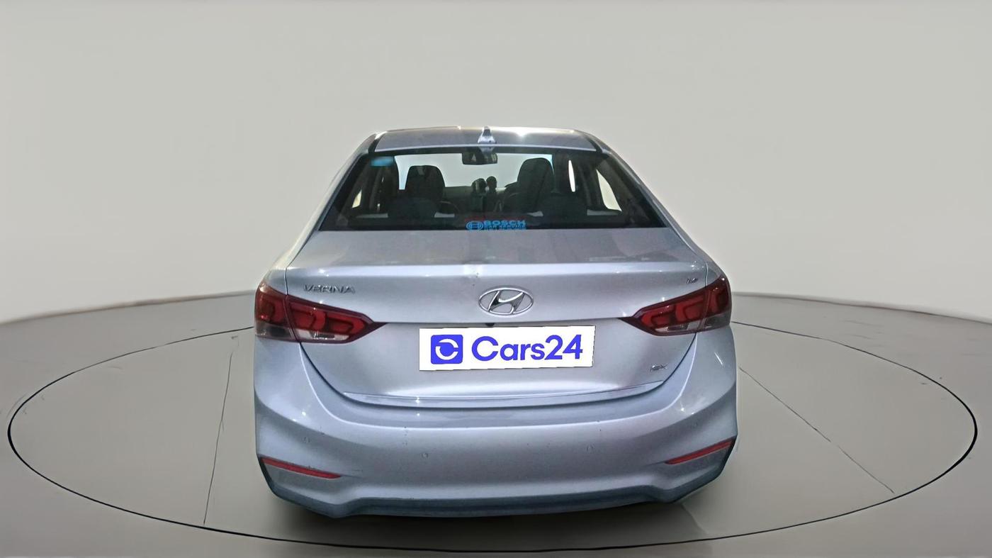 2018 Hyundai Verna 1.6 VTVT SX, Petrol, Manual, 45,864 km, exterior