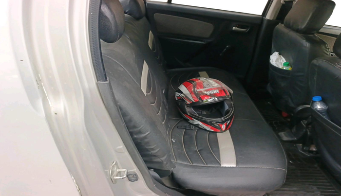 2016 Maruti Wagon R 1.0 LXI CNG, CNG, Manual, 99,574 km, interior