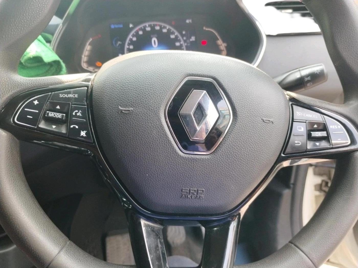 2022 Renault Kiger RXZ AMT, Petrol, Automatic, 99,386 km, interior