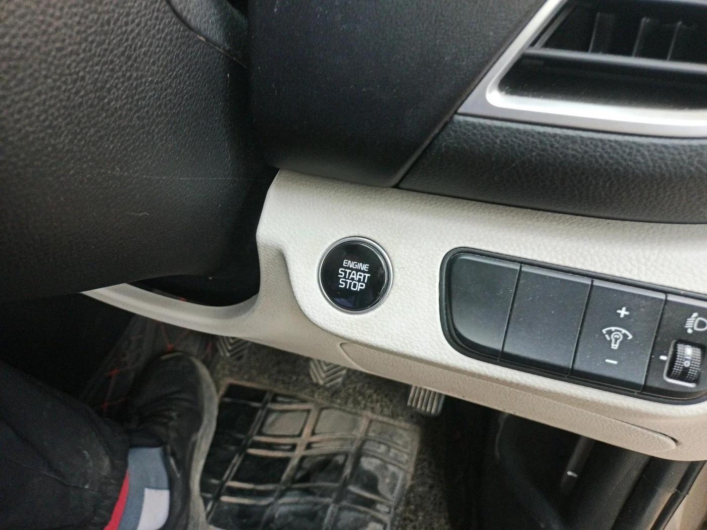 2021 KIA SELTOS HTX 1.5 PETROL, Petrol, Manual, 52,614 km, interior