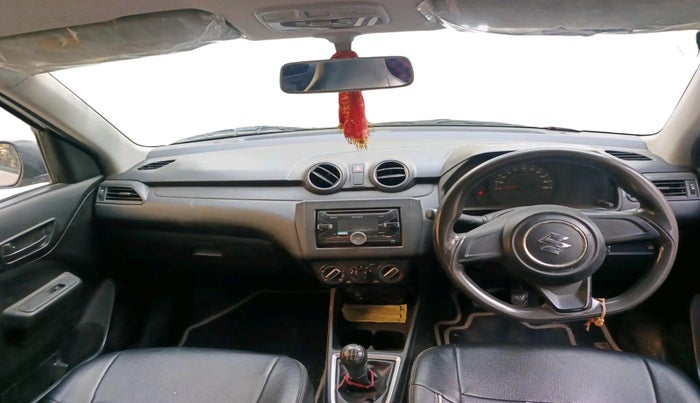 2018 Maruti Swift LXI, CNG, Manual, 1,39,401 km, interior