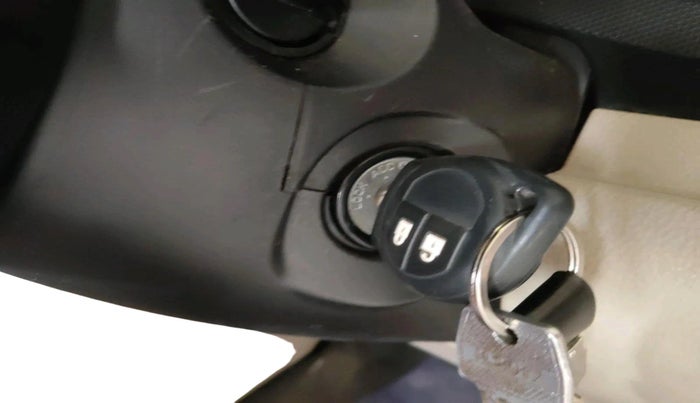 2013 Maruti Swift Dzire VXI, Petrol, Manual, 98,052 km, interior