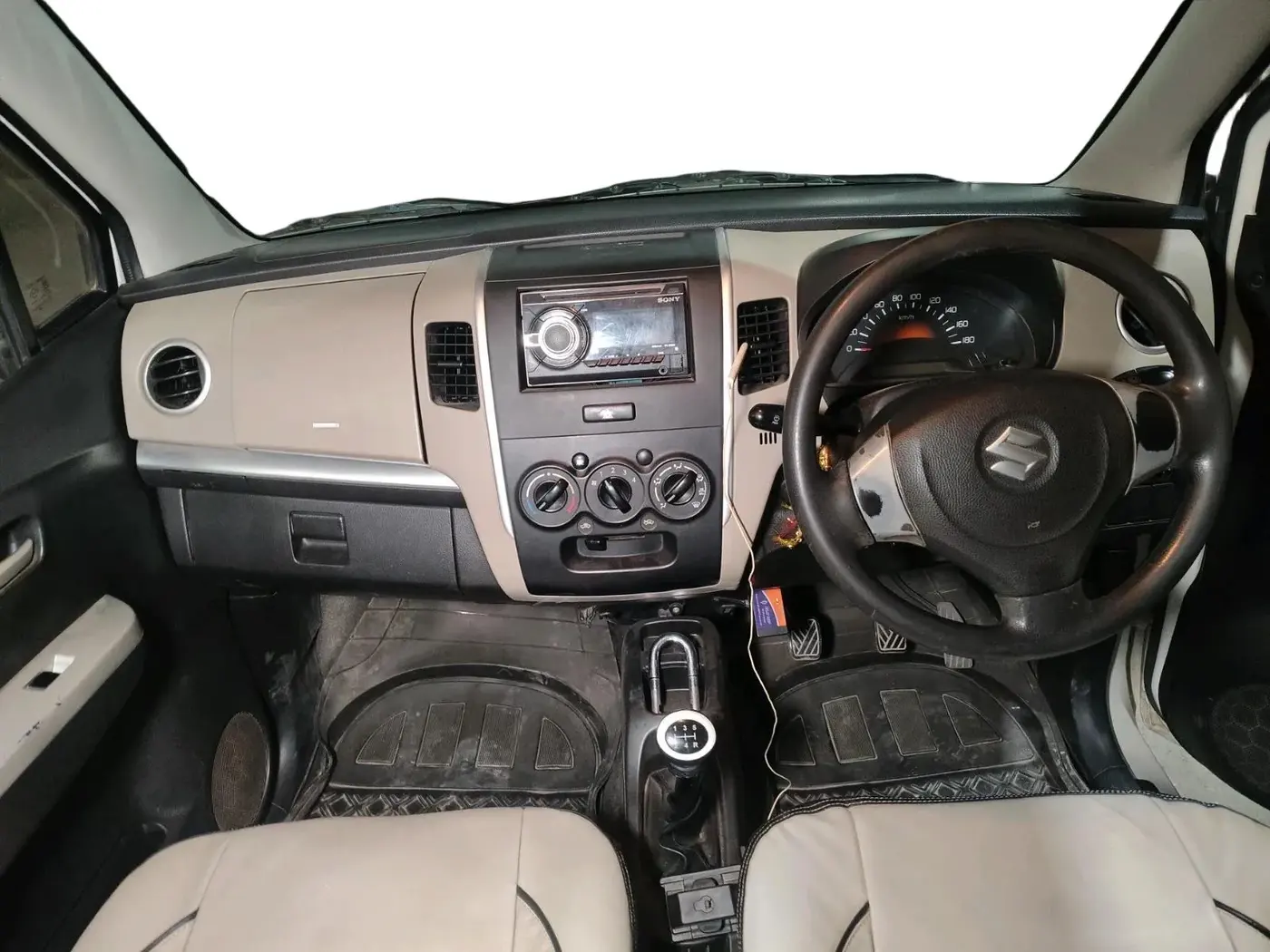 2014 Maruti Wagon R 1.0 LXI, Petrol, Manual, 92,299 km, interior