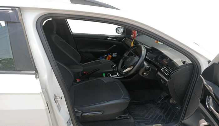 2024 Volkswagen TAIGUN GT Line 1.0L TSI MT, Petrol, Manual, 35,016 km, interior