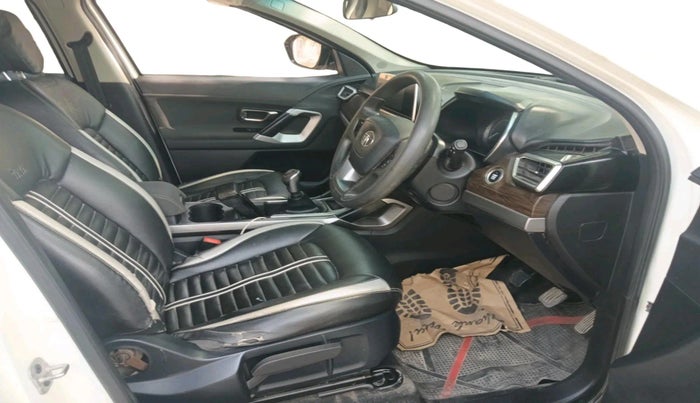 2019 Tata Harrier XT 2.0L KRYOTEC, Diesel, Manual, 75,720 km, interior