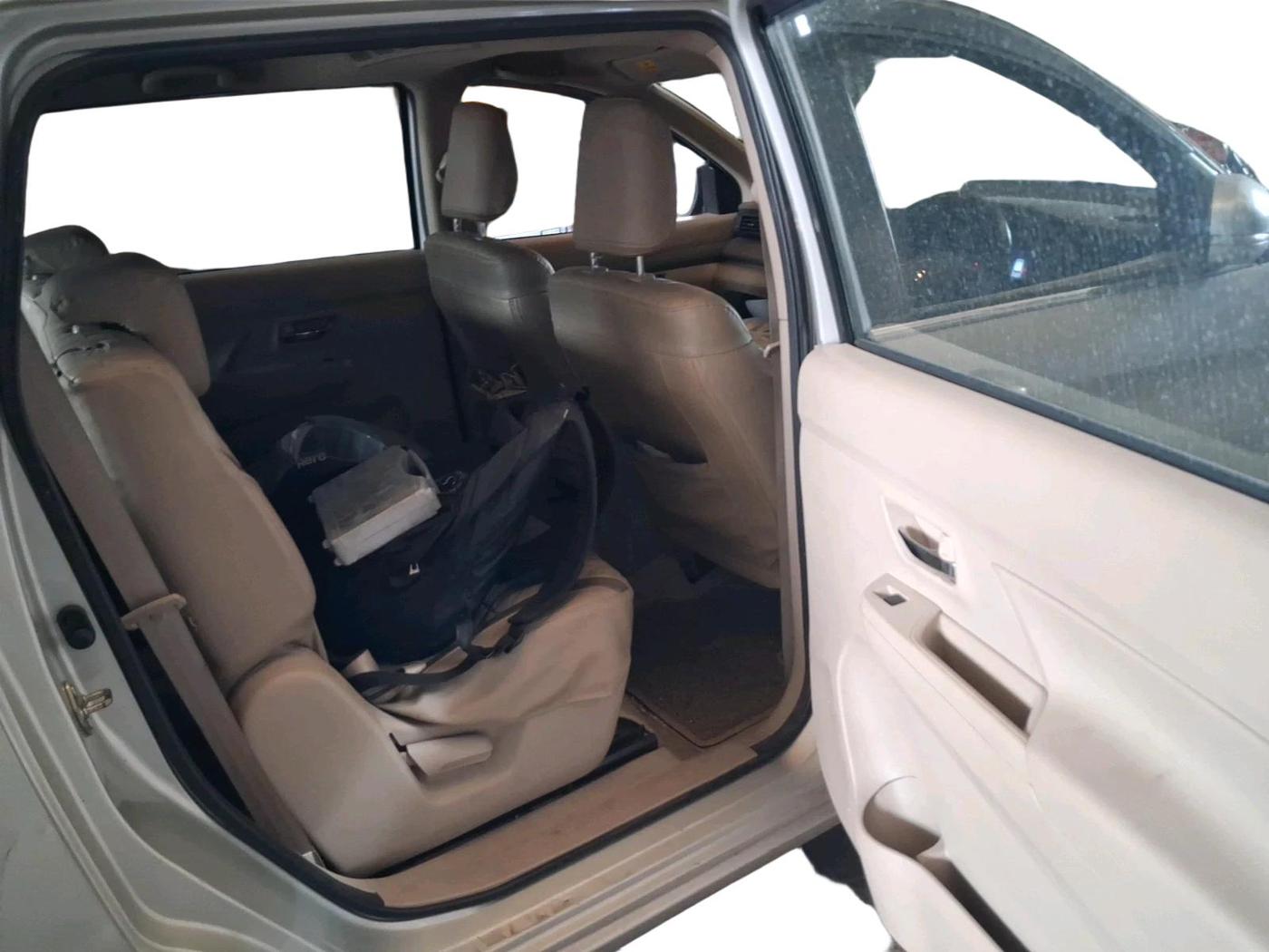 2020 Maruti Ertiga VXI SHVS, Petrol, Manual, 1,25,326 km, interior