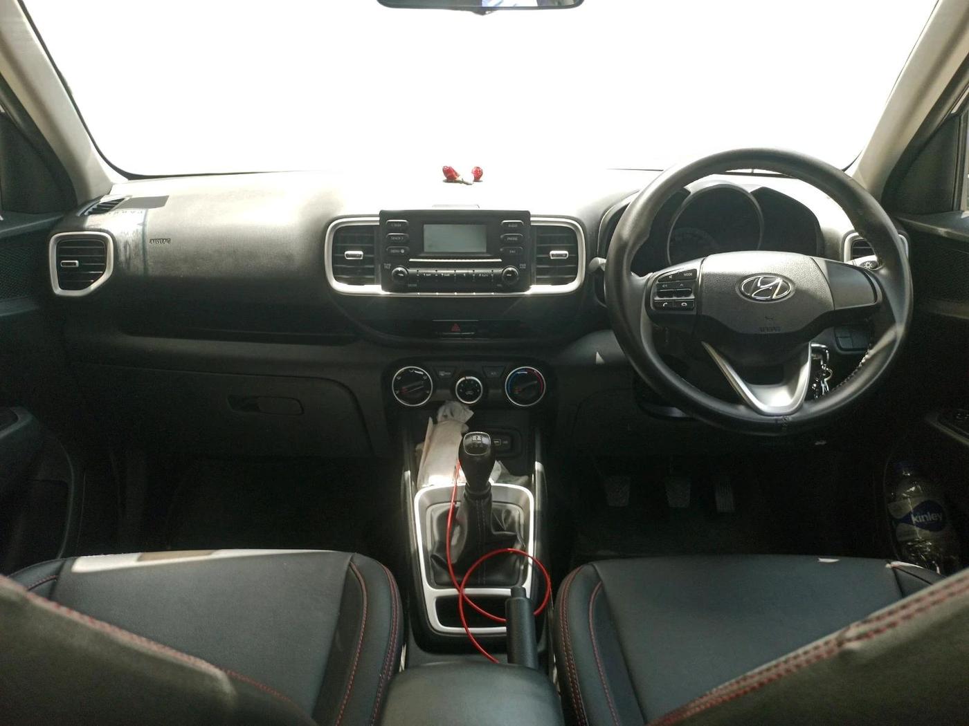 2021 Hyundai VENUE S 1.2, Petrol, Manual, 49,435 km, interior
