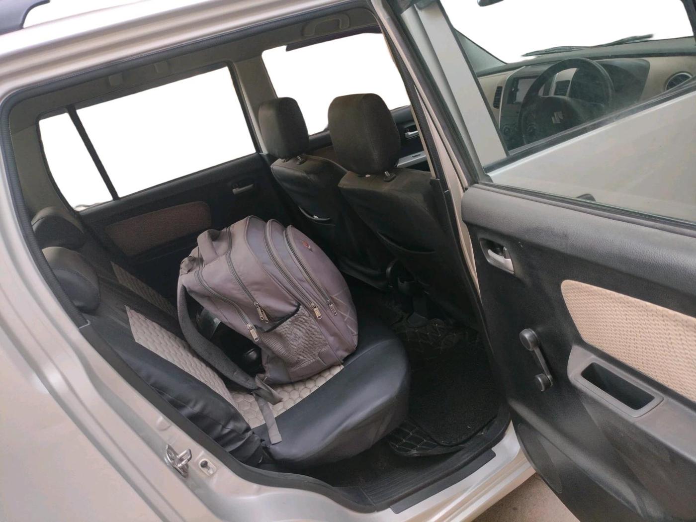 2018 Maruti Wagon R 1.0 LXI CNG, CNG, Manual, 1,48,676 km, interior