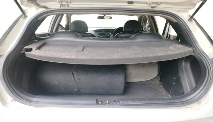 2019 Hyundai Elite i20 MAGNA PLUS 1.4 CRDI, Diesel, Manual, 1,19,135 km, exterior