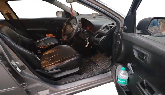 2013 Maruti Swift LXI, Petrol, Manual, 70,233 km, interior
