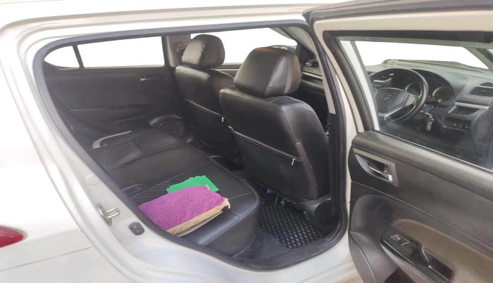 2015 Maruti Swift VXI, Petrol, Manual, 2,36,014 km, interior