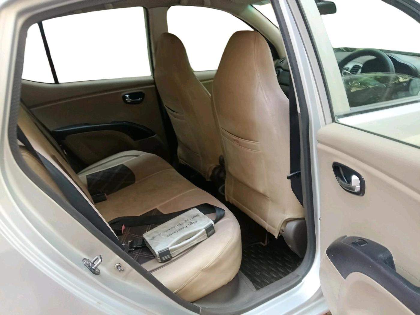 2011 Hyundai i10 MAGNA 1.2, Petrol, Manual, 1,15,548 km, interior