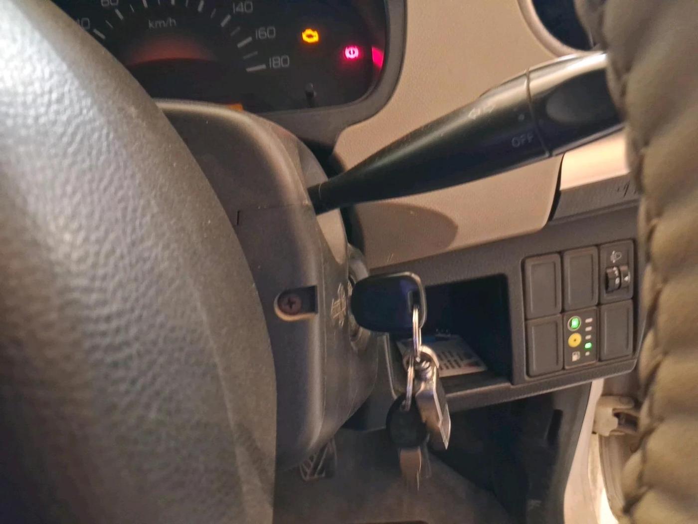 2016 Maruti Wagon R 1.0 LXI CNG, CNG, Manual, 1,00,624 km, interior