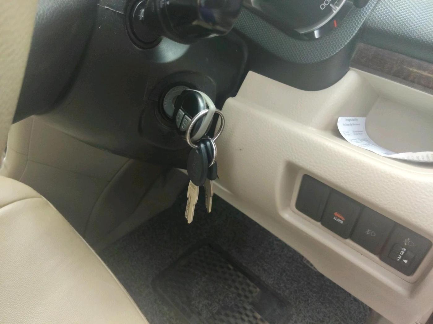 2013 Maruti Swift Dzire VXI, Petrol, Manual, 1,20,015 km, interior