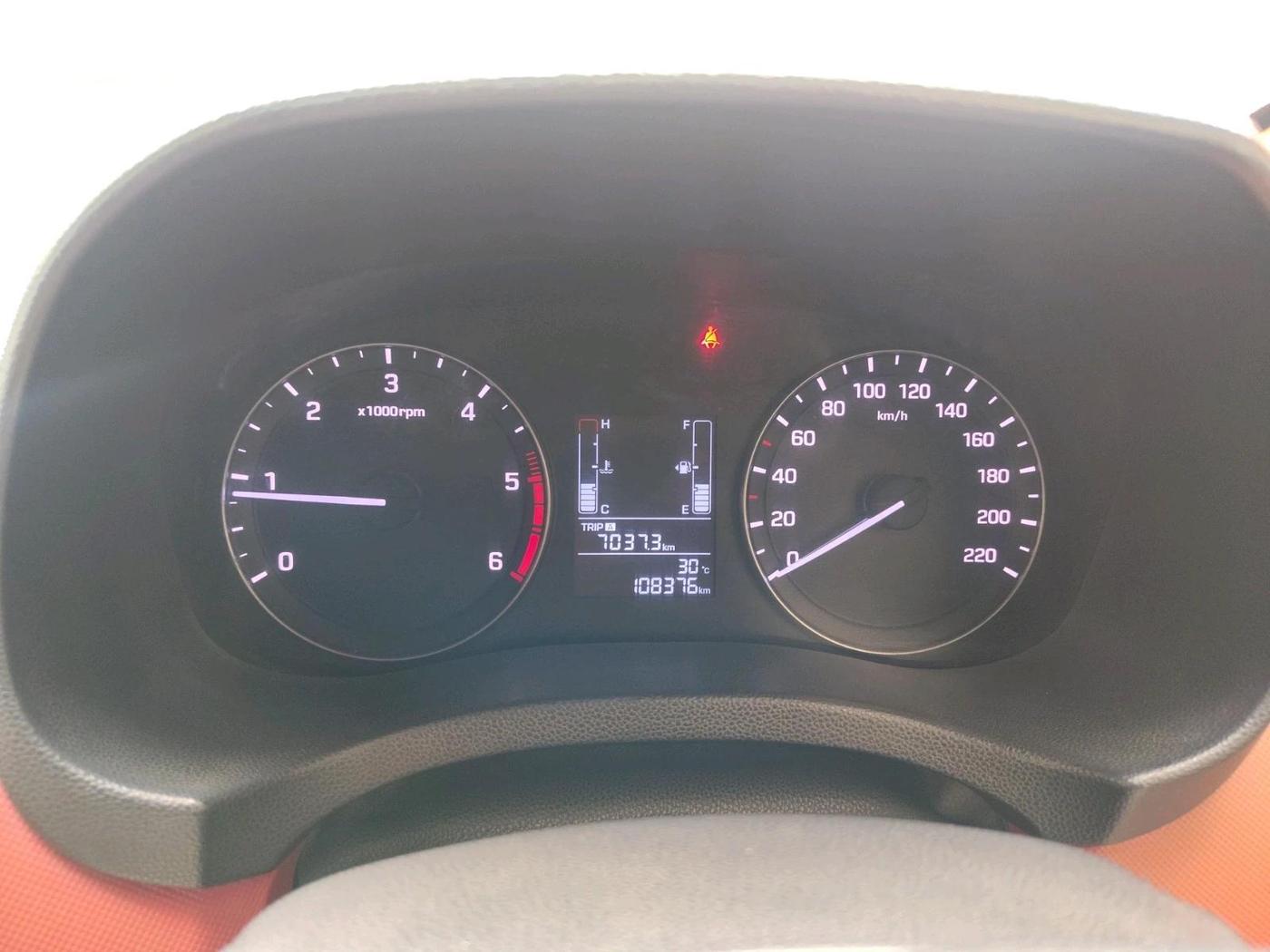 2016 Hyundai Creta S PLUS 1.4 DIESEL, Diesel, Manual, 1,08,376 km, interior