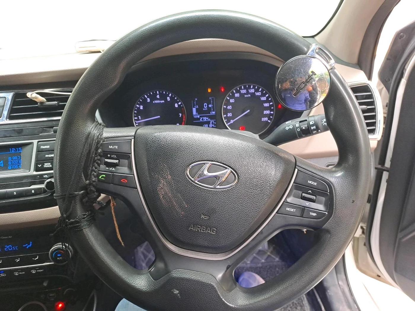 2016 Hyundai Elite i20 SPORTZ 1.2, Petrol, Manual, 1,38,184 km, interior