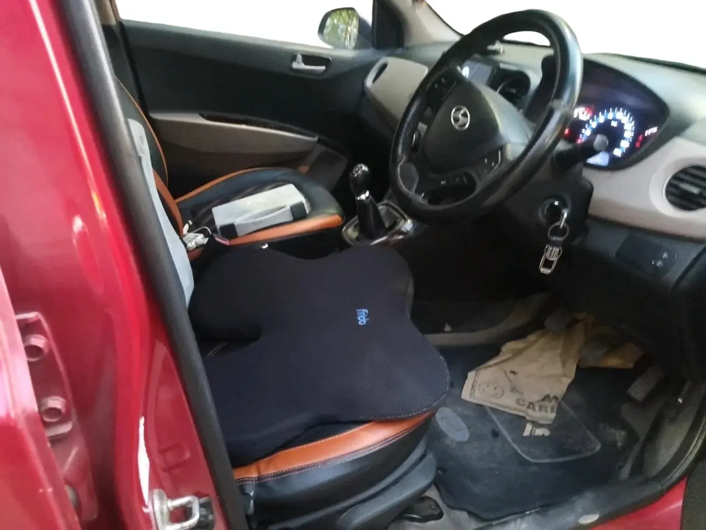 2014 Hyundai Xcent S 1.2, Petrol, Manual, 1,38,298 km, interior