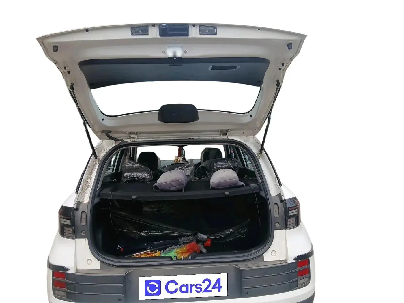 2023 Hyundai VENUE SX 1.2 PETROL, Petrol, Manual, 7,952 km, exterior