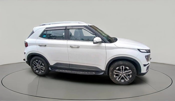 2023 Hyundai VENUE SX 1.2 PETROL, Petrol, Manual, 7,952 km, exterior