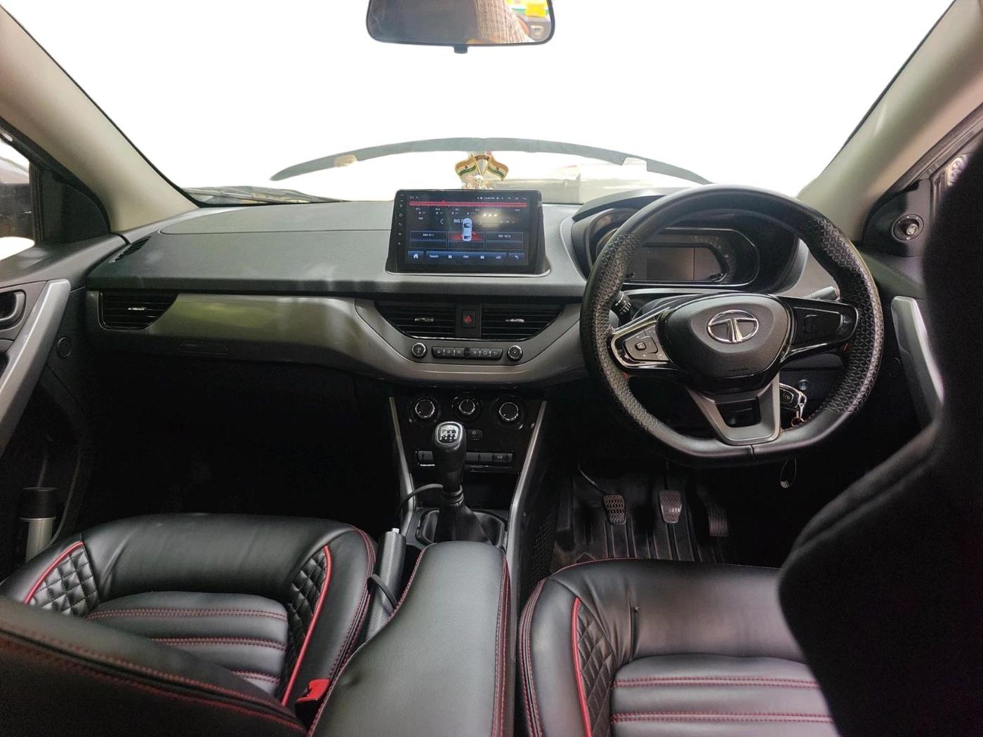 2022 Tata NEXON XM SUNROOF PETROL, Petrol, Manual, 24,150 km, interior