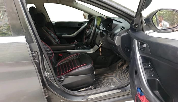 2022 Tata NEXON XM SUNROOF PETROL, Petrol, Manual, 24,150 km, interior
