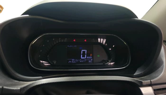 2022 Tata NEXON XM SUNROOF PETROL, Petrol, Manual, 24,150 km, interior