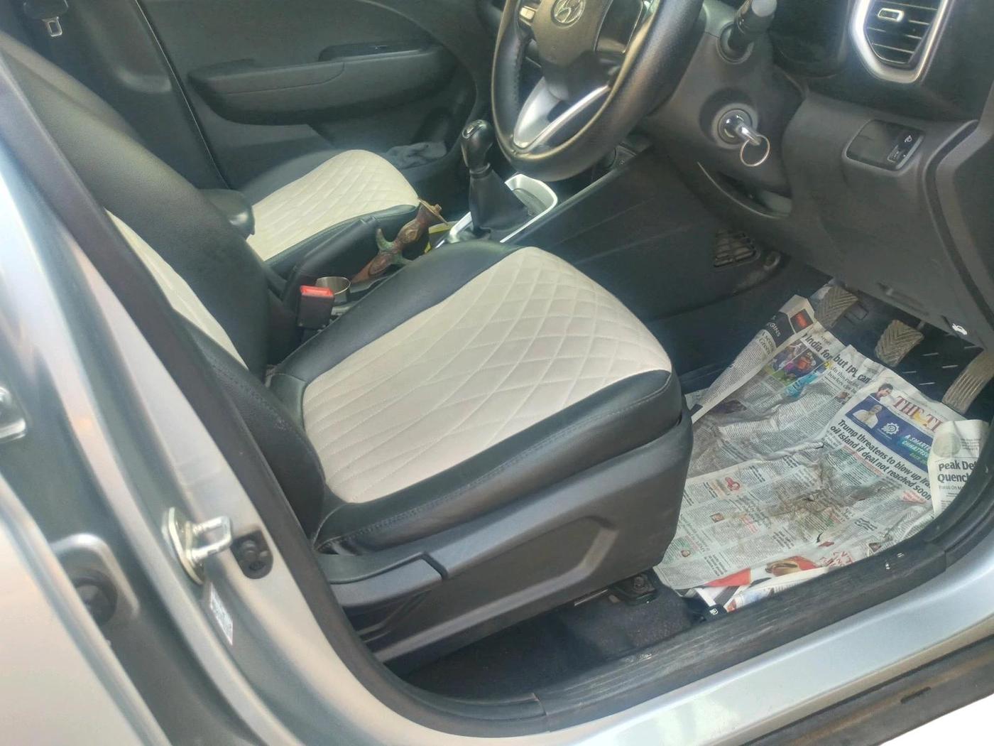 2019 Hyundai VENUE S 1.2, Petrol, Manual, 22,513 km, interior