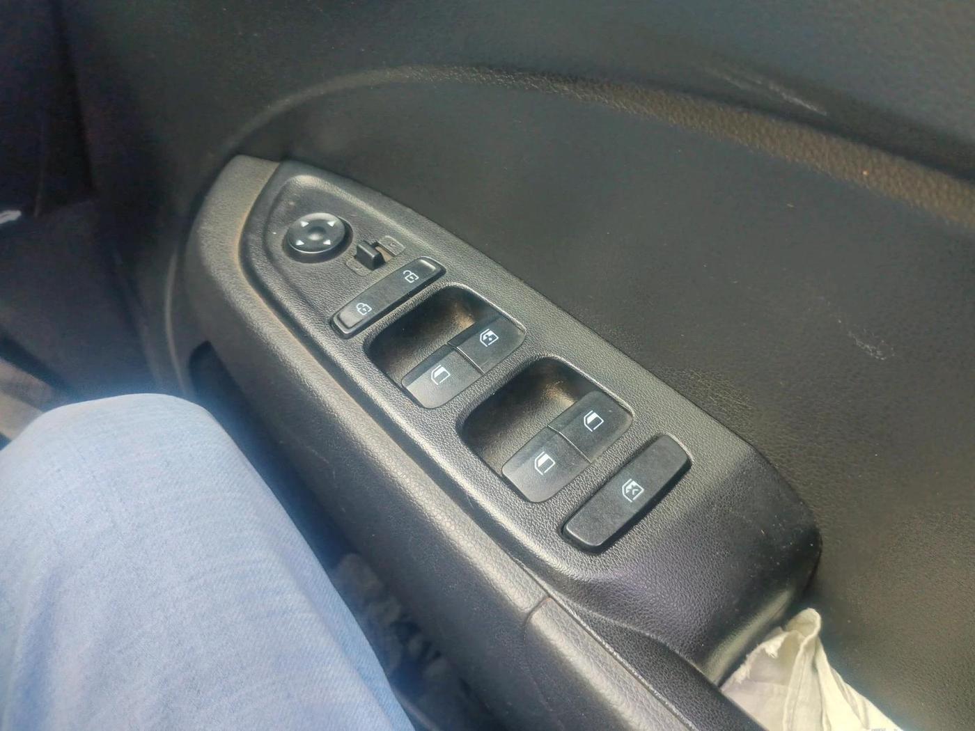 2019 Hyundai VENUE S 1.2, Petrol, Manual, 22,513 km, interior