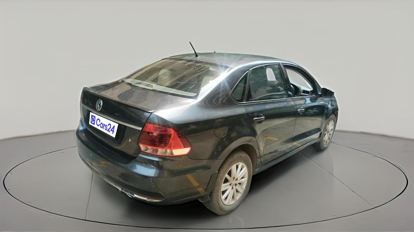 2016 Volkswagen Vento HIGHLINE 1.5 AT, Diesel, Automatic, 1,39,271 km, exterior