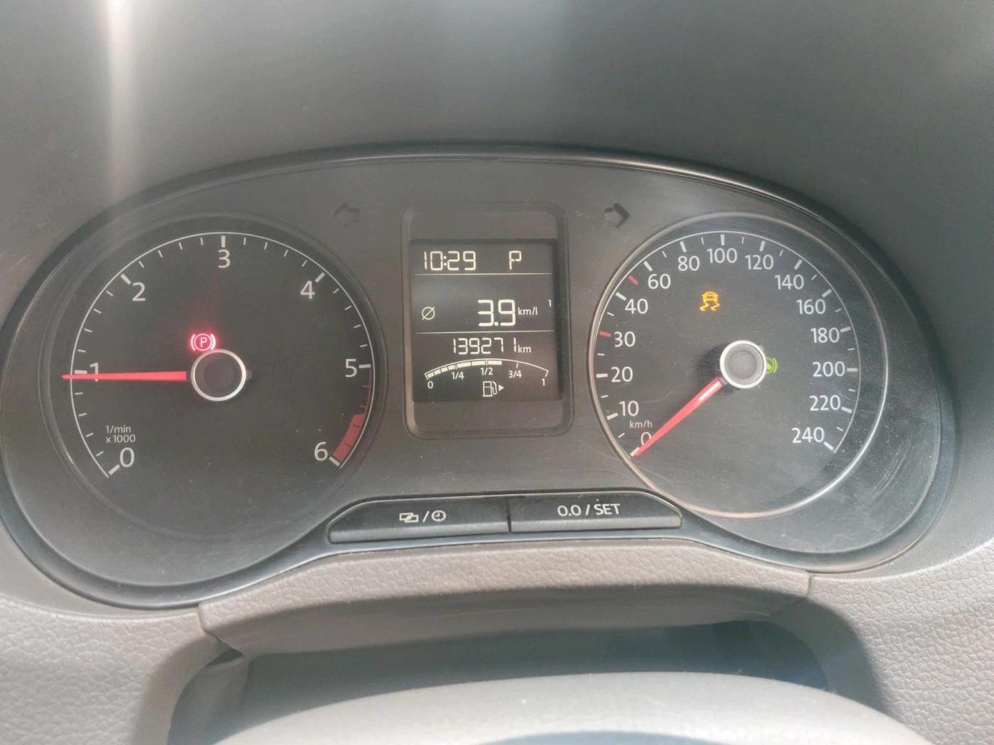 2016 Volkswagen Vento HIGHLINE 1.5 AT, Diesel, Automatic, 1,39,271 km, interior