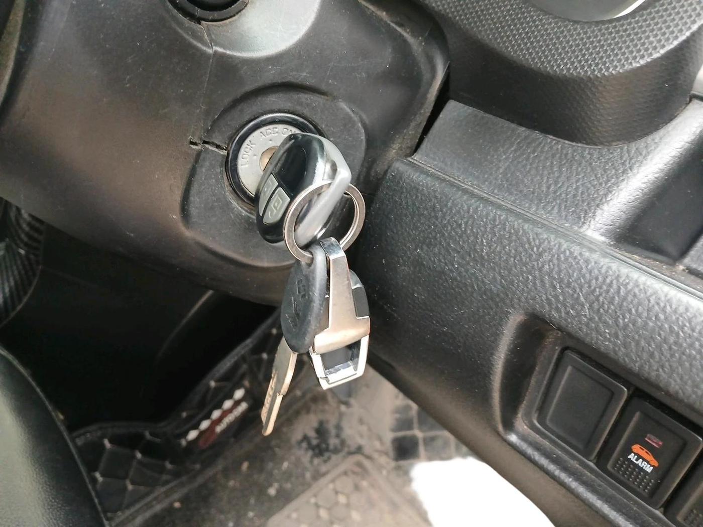 2017 Maruti Swift VXI, Petrol, Manual, 93,671 km, interior