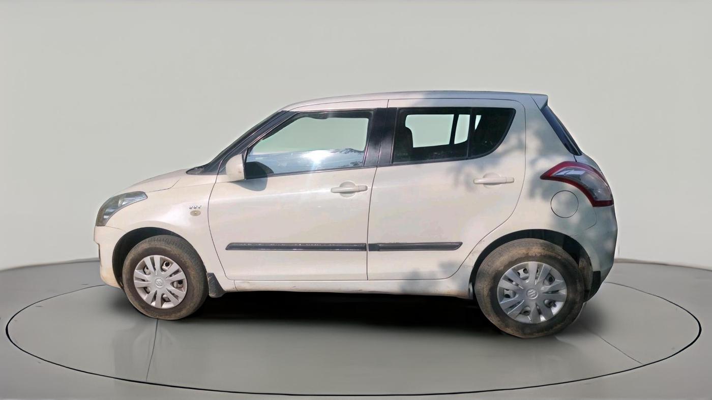 2017 Maruti Swift LXI (O), Petrol, Manual, 44,189 km, exterior