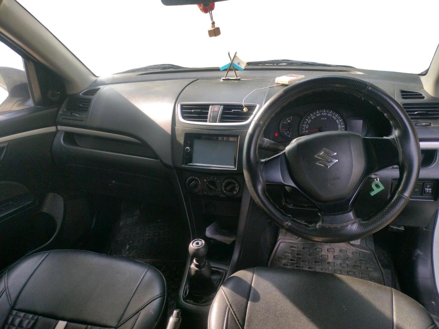2017 Maruti Swift LXI (O), Petrol, Manual, 44,189 km, interior