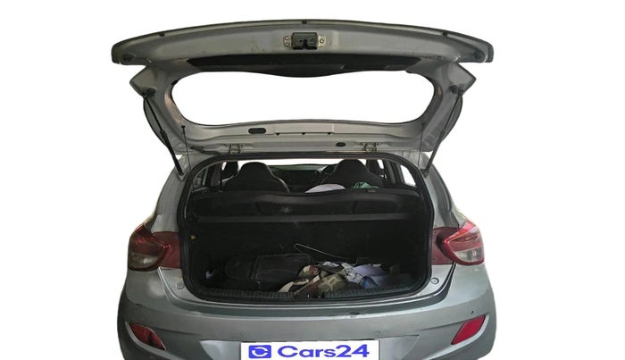 2016 Hyundai Grand i10 SPORTZ 1.2 KAPPA VTVT, Petrol, Manual, 1,57,871 km, exterior